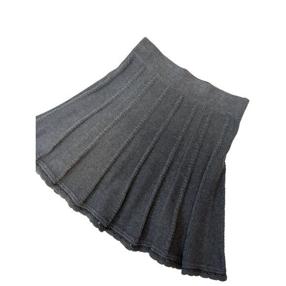 CAbi Skirt Style 884 Women’s Femme Skirt size Small - Picture 4 of 6